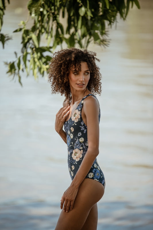 Keny Carmen One Piece